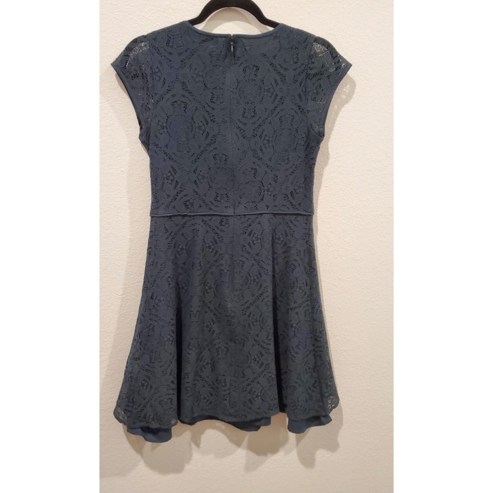 Ann Taylor LOFT Dark Green Lace Cap Sleeve Dress - Picture 2 of 3